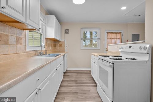 945 Willopenn Dr, Southampton PA  18966-3422 exterior