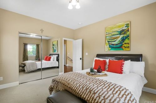 8559 Park St, Bellflower CA  90706-5503 exterior