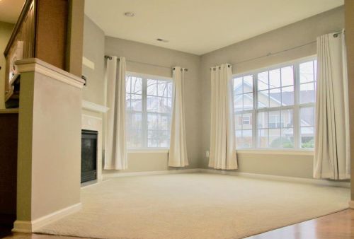 307 Waterford Ter, Easton PA  18042-6970 exterior