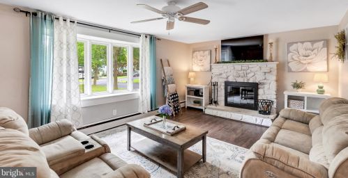 107 Allison Rd, Willow Grove PA  19090-3112 exterior