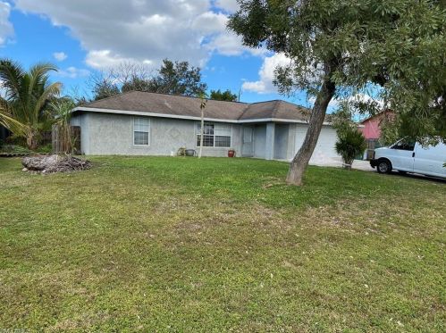 5467 28th Ave, Naples, FL 34116-7515