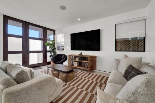 1034 A St, Newport Beach, CA 92661-1344