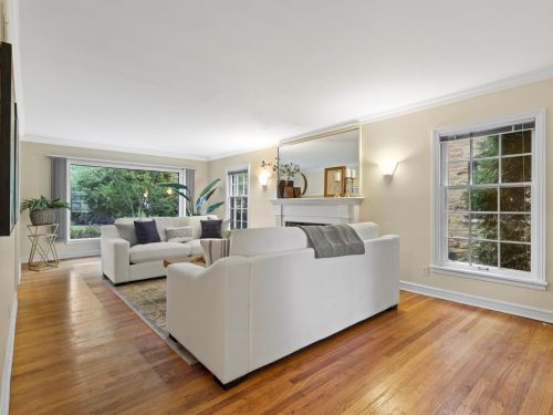 4114 Lk Dr, Milwaukee WI 53211-1719 exterior