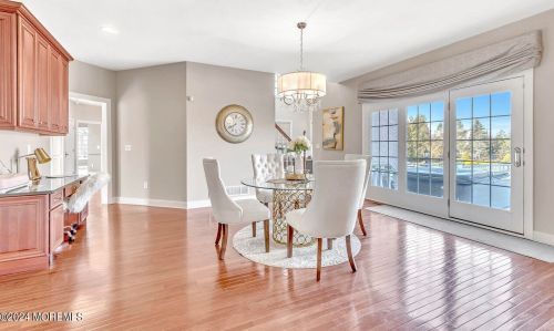 3 Equinox Ln, East Freehold NJ  07728-8652 exterior