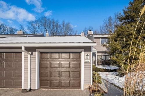 2308 Mill Pond Dr, Wapping, CT 06074-4321
