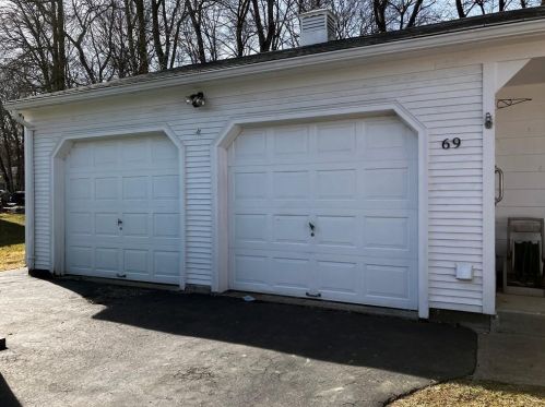 69 Carriage Dr, Lincoln, RI 02865-3425