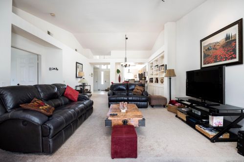 11074 Caminito Vista Pacifica, San Diego CA  92131-2398 exterior