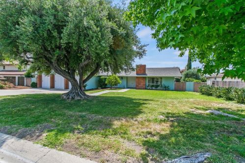 9871 Smokewood Dr, Orange, CA 92861-1203