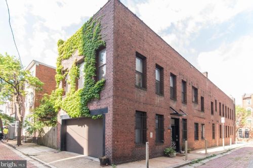 207 24th St, Philadelphia PA  19103-5550 exterior