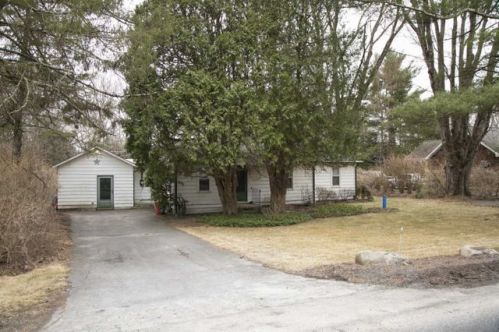 5910 Route 191, Cresco PA  18326-7848 exterior