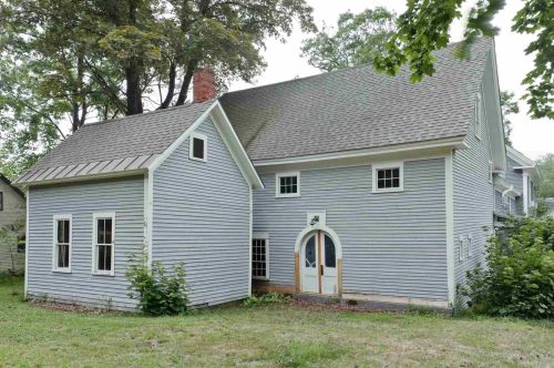 79 Cheney St, Unity NH  03773-1401 exterior