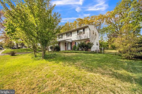 844 Yorktown St, Lansdale, PA 19446-3135