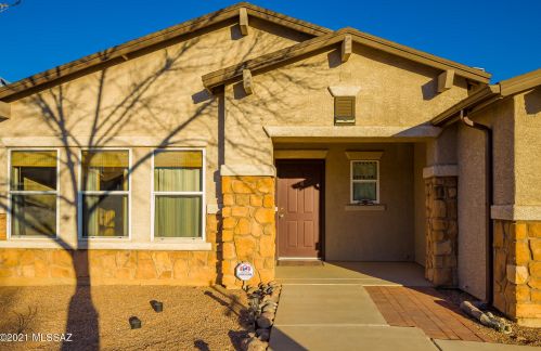 6905 Wingbow Dr, Tucson, AZ 85756-8627