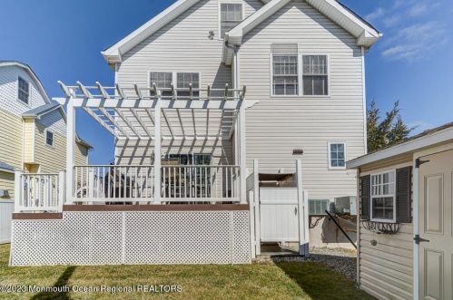 416 Carter Ave, Point Pleasant Beach NJ  08742-4105 exterior