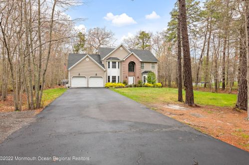 164 Pleasant Grove Rd, Jackson Twp, NJ 08527-4236