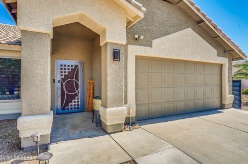 8143 Carbury Way, Tucson, AZ 85747-9225