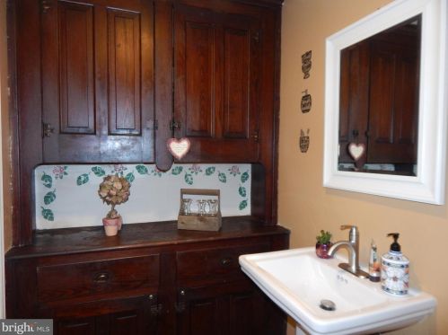 311 Delaware Ave, Lansdale PA 19446-3521 exterior