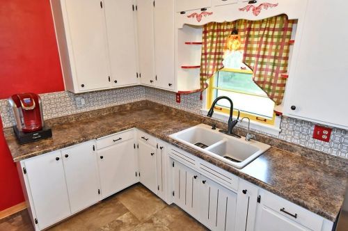 2315 4th St, Faribault MN  55021-5653 exterior