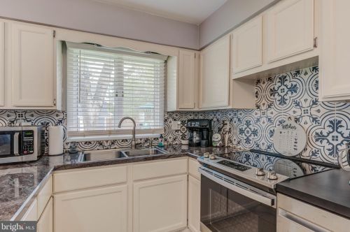 107 8th St, Laurel DE  19956-1401 exterior