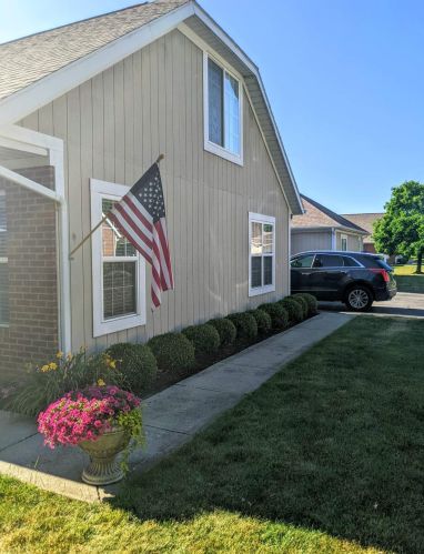 623 Hampton Woods Dr, Marion, OH 43302-6496