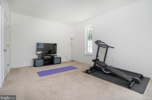 24 Grissom Dr, Bear DE  19701-6848 exterior