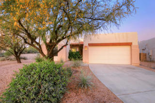 395 Shantel Dr, Tucson, AZ 85745-5236