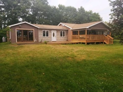 1407 Peet Hill Rd, Laceyville, PA 18623-7973