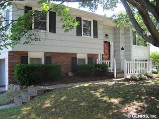 50 Sweet Briar Knl, Henrietta, NY 14467-9507
