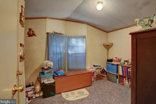 231 Shippensburg Mobile Est, Lees Cross Roads PA  17257-9526 exterior