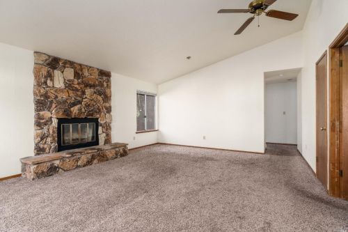 1139 Incline Dr, Ukiah CA  95482-3398 exterior