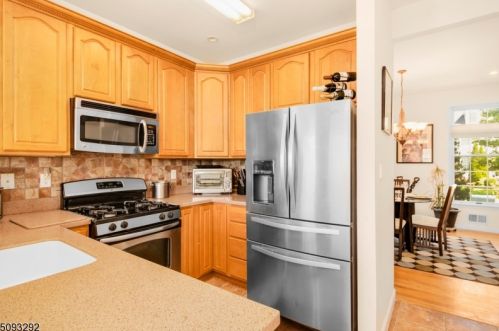 235 Woodland Ave, East Orange NJ  07017-2027 exterior