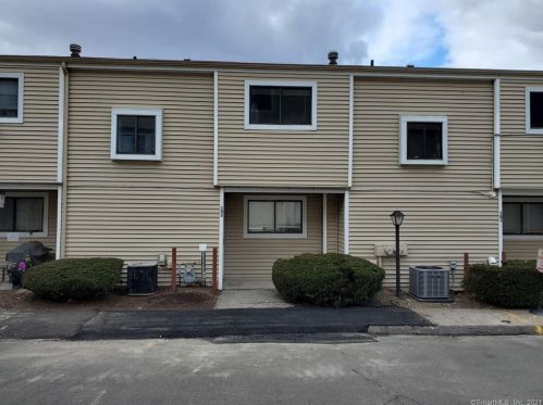 233 Derby Ave, Derby, CT 06418-2077