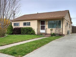 1010 Sanford Ave, Richland, WA 99354-3714