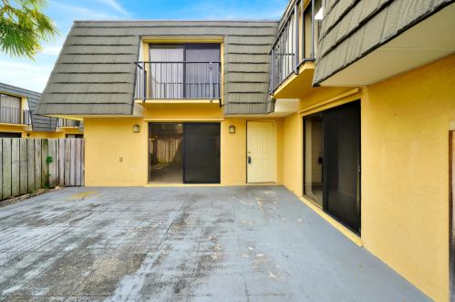 1623 16th Way, West Palm Beach, FL 33407-6629