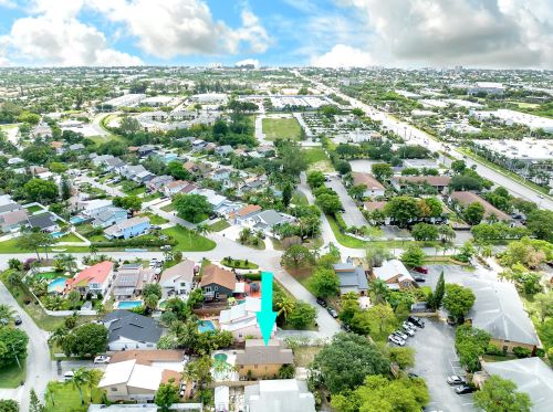 2541 Southridge Rd, Delray Beach FL  33444-8114 exterior