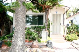 1154 Diamond St, San Diego CA  92109-2642 exterior