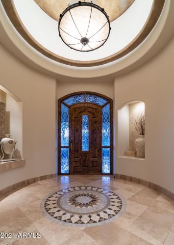 15645 7 St, Phoenix AZ 85014-4142 exterior