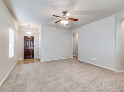 1108 Sierra Blanca Dr, Burleson, TX 76028-6841
