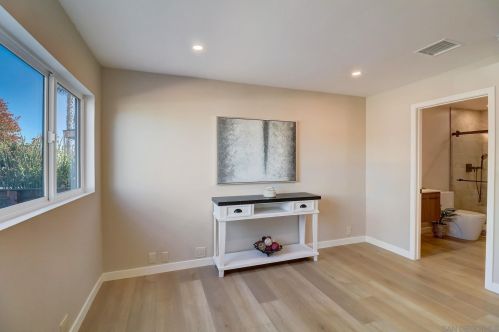 4190 Datcho Dr, San Diego CA 92117-4621 exterior