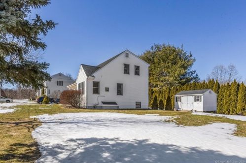 365 Loper St, Southington, CT 06489-1827