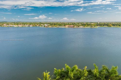 18631 39th St, Hollywood FL  33029-2703 exterior