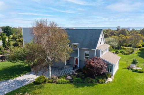 9 Wilderness Dr, South Kingstown, RI 02882-6138