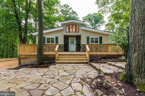 176 Redbud Ln, Hedgesville, WV 25427-6257