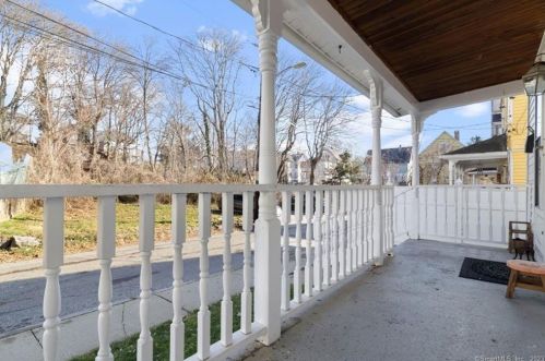 3 Griswold Ct, United States Coast Guard Ac CT  06320-5209 exterior