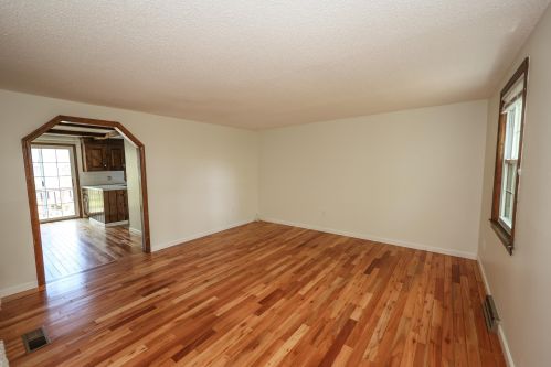 129 Cannongate Iii, Nashua NH 03063-1951 exterior