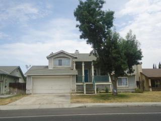 914 Balsam Dr, Newman, CA 95360-1853