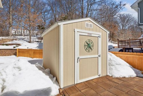 1119 Sommers St, Hudson WI  54016-2360 exterior