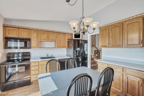 52 Margaret St, Old Bridge NJ  08857-2559 exterior