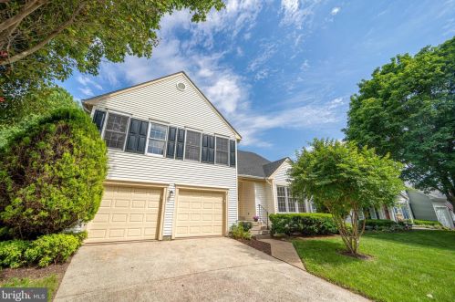 12617 Rock Ridge Rd, Herndon, VA 20170-2878
