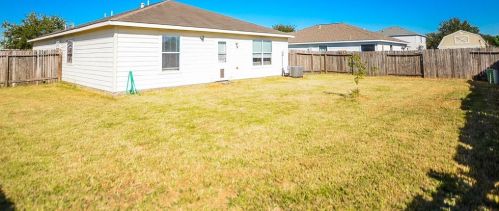 6823 Garnet Trl Ln, Richmond TX  77469-4394 exterior